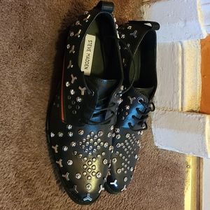 STEVE MADDEN